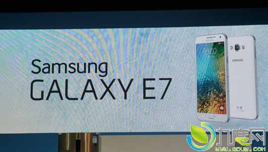 三星5.5寸旗舰机Galaxy E7正式发布