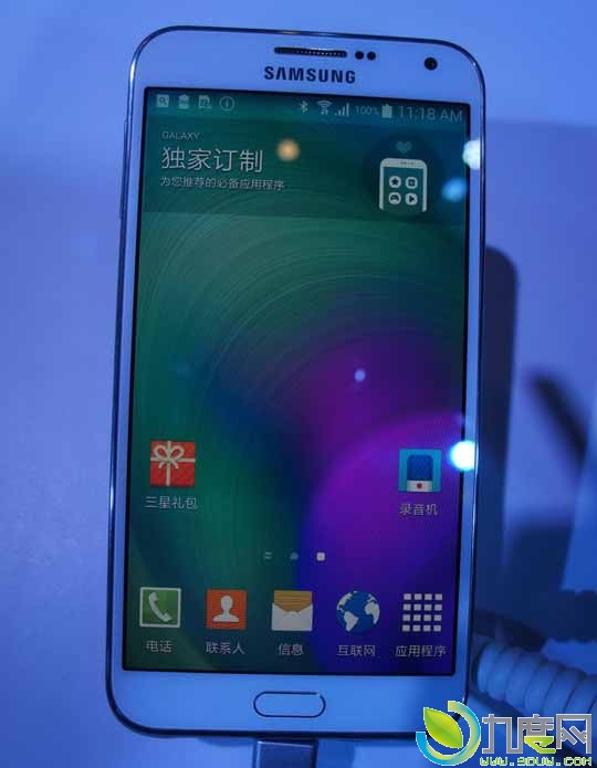 三星5.5寸旗舰机Galaxy E7正式发布