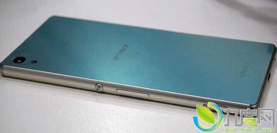 索尼Xperia Z4国际版本发布：改名Xperia Z3+