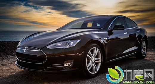 特斯拉新旗舰Model S P90D售价公布：97.93万！Model S P90D 、Model S 90D、Model S 90以及入门级的Model S 70