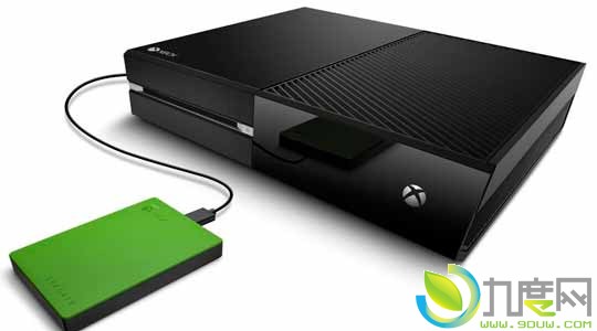 希捷发布Xbox主机2TB硬盘Game Drive,兼容Xbox 360和Xbox One主机，利用USB 3.0端口被描述为“易用的可插拔连接设备”