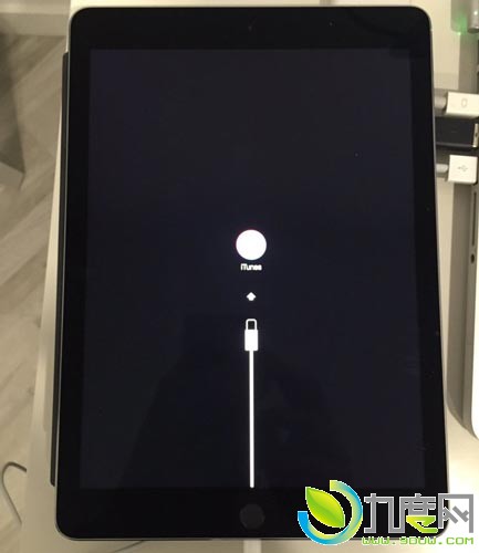 9.7寸iPad Pro升iOS 9.3.2变砖！苹果暂停推送