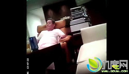 疑似74岁的三星会长李健熙招妓视频曝光