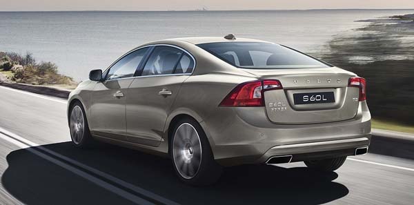 2018款沃尔沃S60L进取版上市：27.69万起！