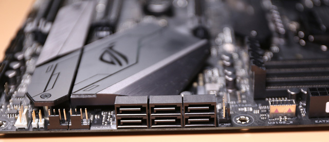 华硕ROG Maximus XI Hero（Wi-Fi）Z390电竞主板图赏!引入AI智能超频