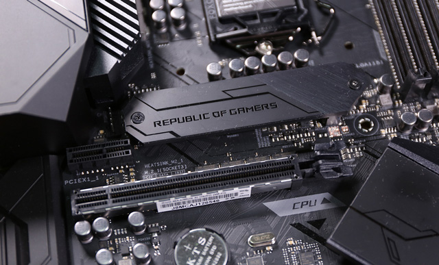 华硕ROG Maximus XI Hero（Wi-Fi）Z390电竞主板图赏!引入AI智能超频