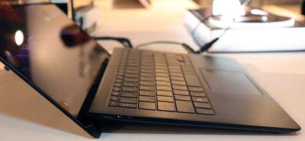 华硕发布新款ZenBook S超极本：配八代i7-8550U处理器+4K屏