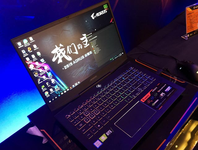 CPU/GPU智能分配！技嘉发布全球首款Azure AI智能笔记本Aorus 15