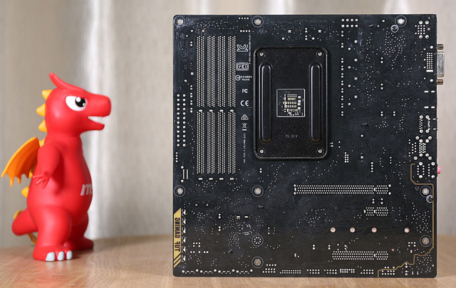 华硕TUF电竞主板TUF B450M-Plus登场：支持AMD第2代锐龙处理器