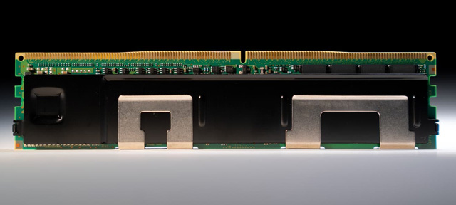 Intel傲腾DDR4内存发布：单条128GB售价5656元