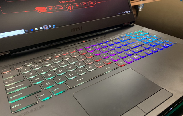 微星发布怪兽笔记本GT76 Titan：配全核5GHz i9-9900K处理器