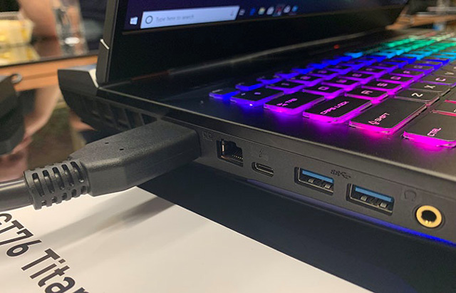 微星发布怪兽笔记本GT76 Titan：配全核5GHz i9-9900K处理器