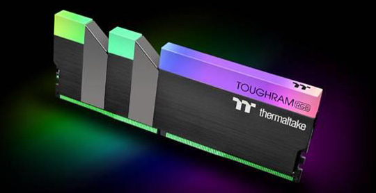 频率3600MHz！Tt发布TOUGHRAM内存：支持Hello TT语音控制RGB灯效