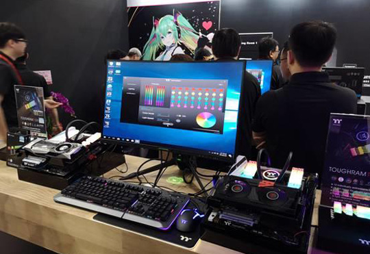 频率3600MHz！Tt发布TOUGHRAM内存：支持Hello TT语音控制RGB灯效