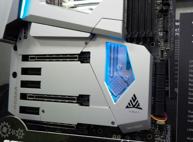 华擎发布限量版X570 AQUA主板：全身水冷设计