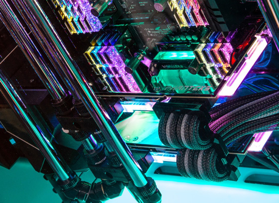13万！Intel酷睿i9-9990XE顶级主机登场:14核心全5GHz/双路水冷散热