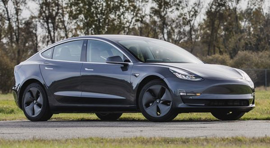 特斯拉Model 3将迎来大更新：新增电动尾门、双层玻璃