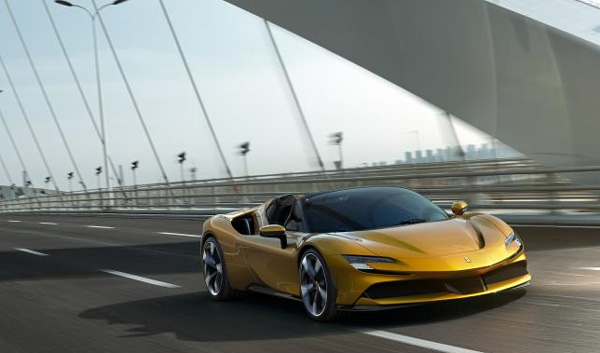 法拉利全新敞篷跑车SF90 Spider全球首发:3.9T V8双涡轮混动组合1000马力