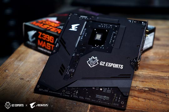 信仰加持！技嘉Z390 AORUS MASTER限量版G2联名主板