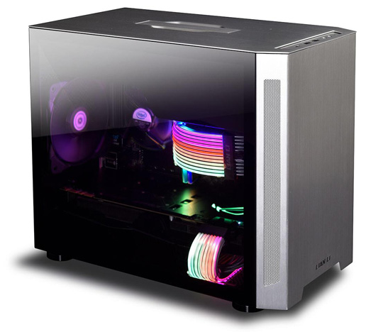 联力推出增强版Strimer PLUS RGB 8/24 Pin供电排线:120个RGB灯