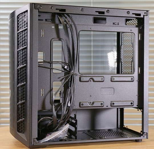 酷冷至尊MasterBox MB311L ARGB机箱图赏：支持120/140水冷散热器