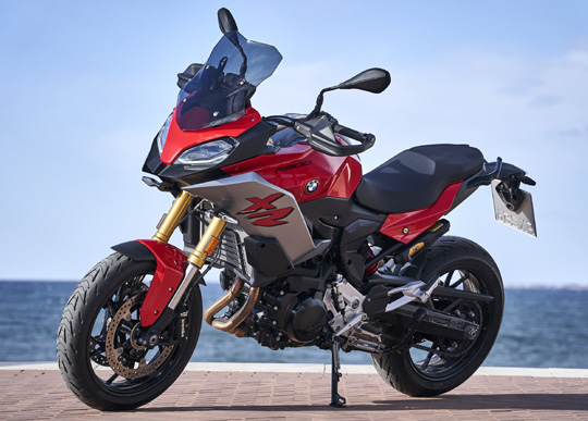 宝马全新F900系列豪华摩托车车型上市：10.59万起！
