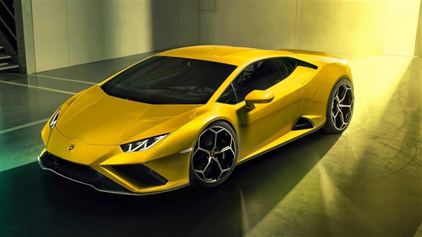 5.2L V10发动机！兰博基尼小牛后驱版车型中国首发：售价254万