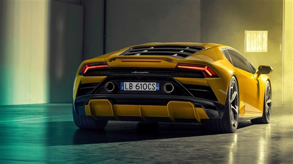 5.2L V10发动机！兰博基尼小牛后驱版车型中国首发：售价254万