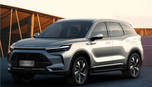 售价10.49万起！北汽全新中型SUV X7正式上市