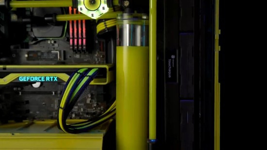 NVIDIA限量款《赛博朋克2077》主题机箱：壕华配置、机身炫酷