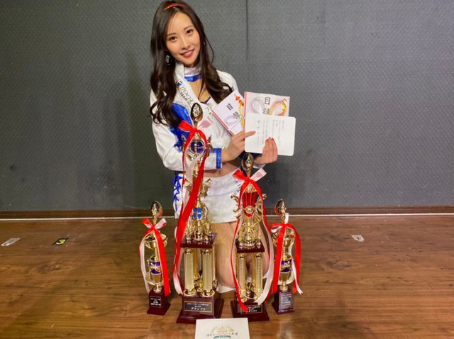 日本赛车女王大赛出炉 中日混血妹纸あのん 性感清纯好身材