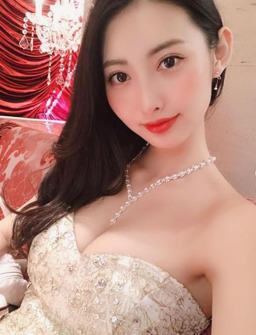 日本赛车女王大赛出炉 中日混血妹纸あのん 性感清纯好身材