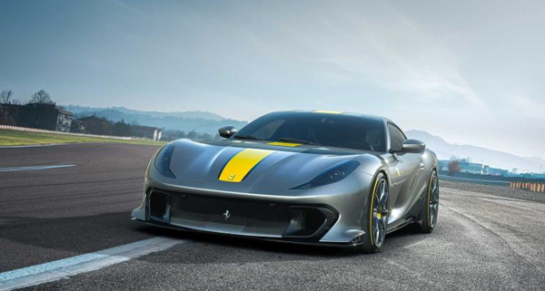法拉利顶级跑车812 superfast官图公布：搭载6.5L V12发动机