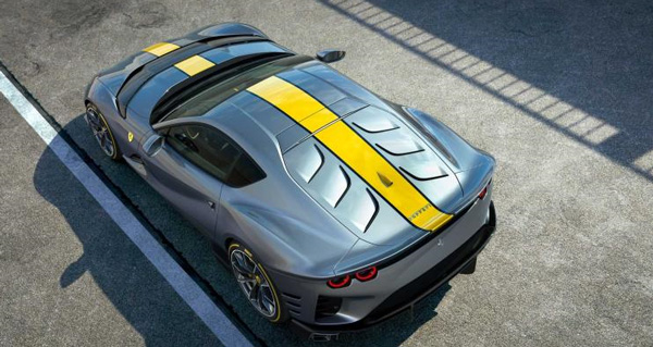 法拉利顶级跑车812 superfast官图公布：搭载6.5L V12发动机