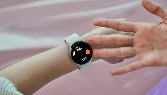 三星Galaxy Watch4/Classic正式发布：可追踪用户日常活动