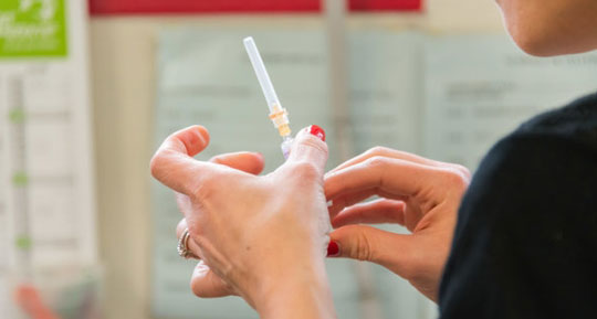 全球首个！印度批准国内生物制药新冠疫苗使用授权 : 三针有效率66% 