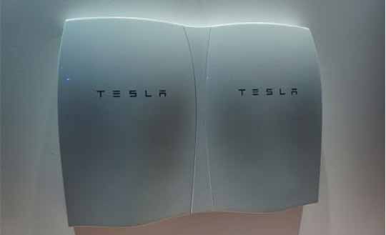 特斯拉发布首款家用电池POWERWALL！18600元起