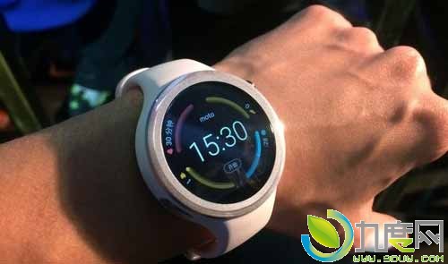 ׿Moto 360 Sportֱа濪2388Ԫ