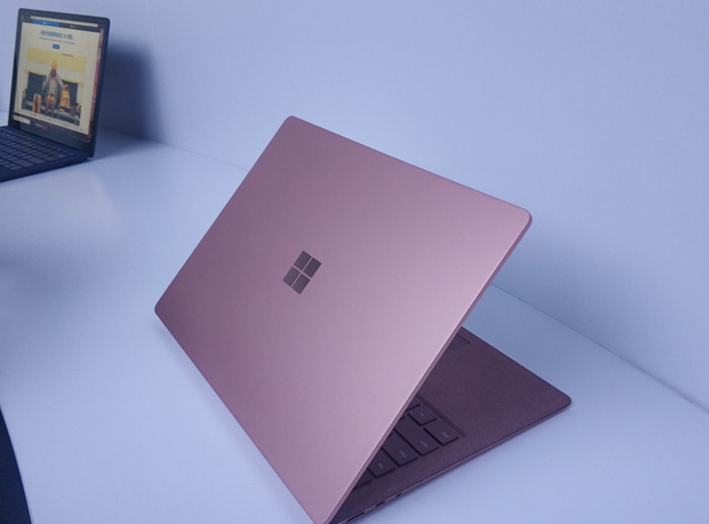 йרSurface Laptop 2ҷ۽ɫ9988Ԫ